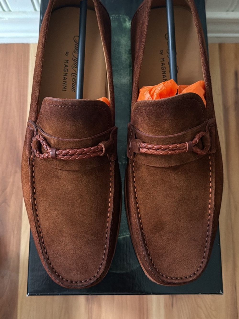 Saks Fifth Avenue by Magnanni collection